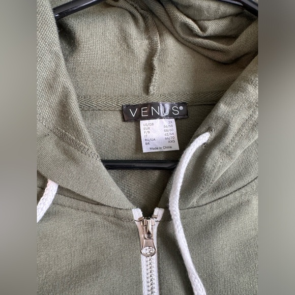 Venus Hooded Romper Olive Green with Rhinestones - Picture 3 of 4